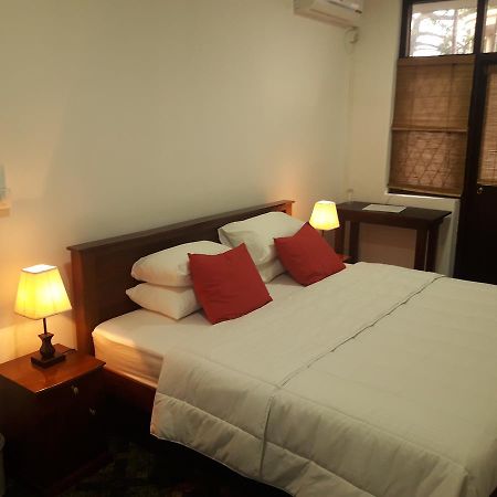Mrs Pepperpots Hotel Colombo Buitenkant foto